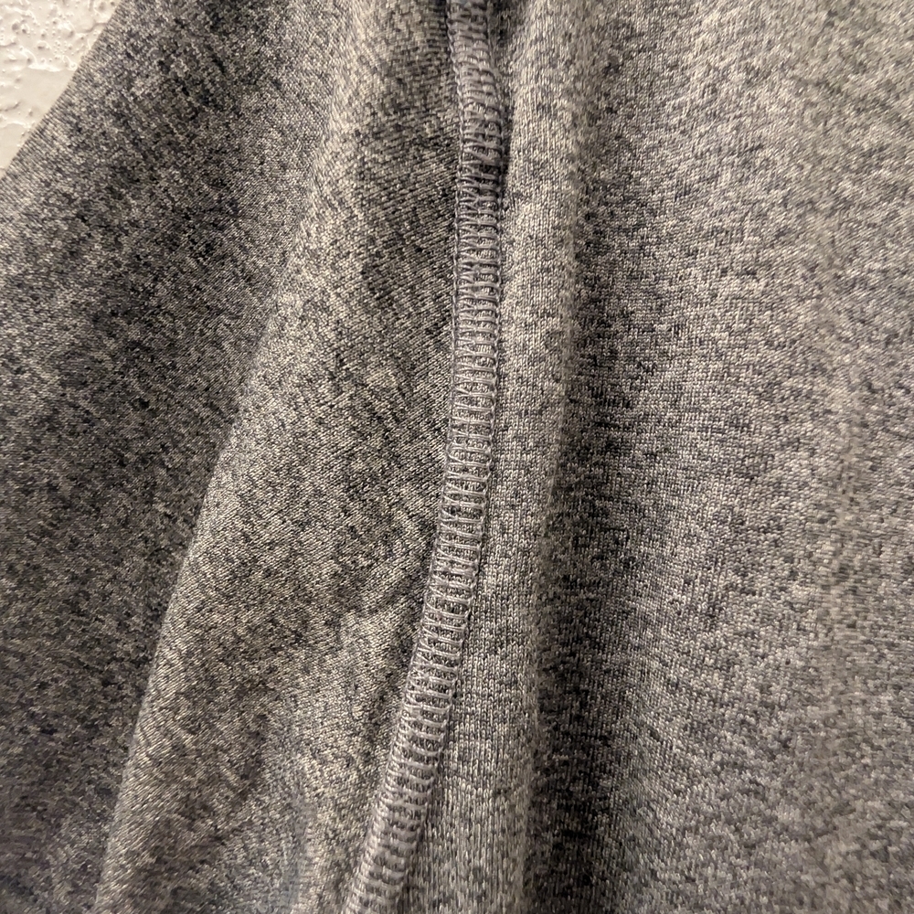 Men's Gray T-Shirt Size Medium - Picture 3 of 6